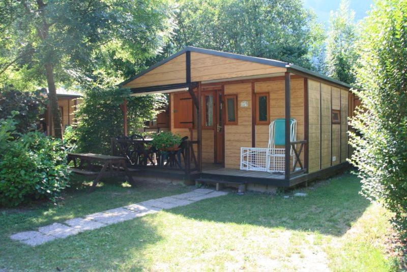 ホテル Camping Le Colporteur Le Bourg-dʼOisans エクステリア 写真