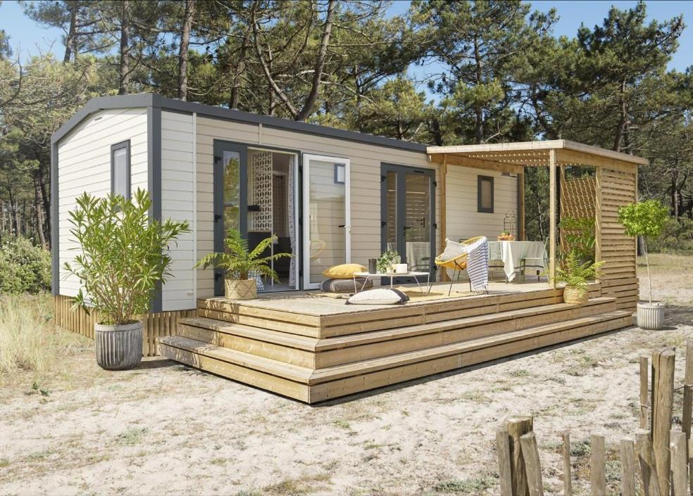 ホテル Camping Le Colporteur Le Bourg-dʼOisans エクステリア 写真